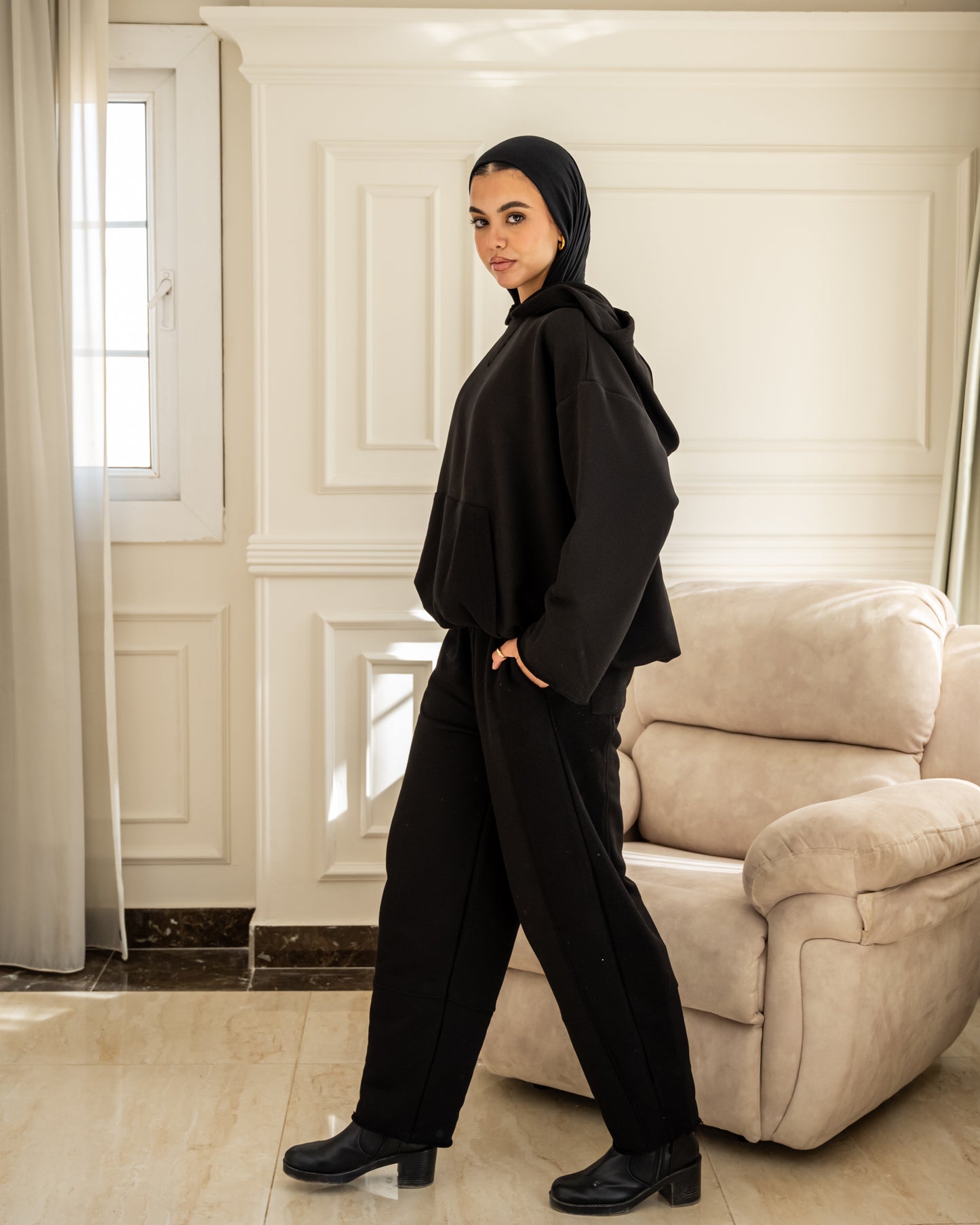 The Bomber Hoodie - Black