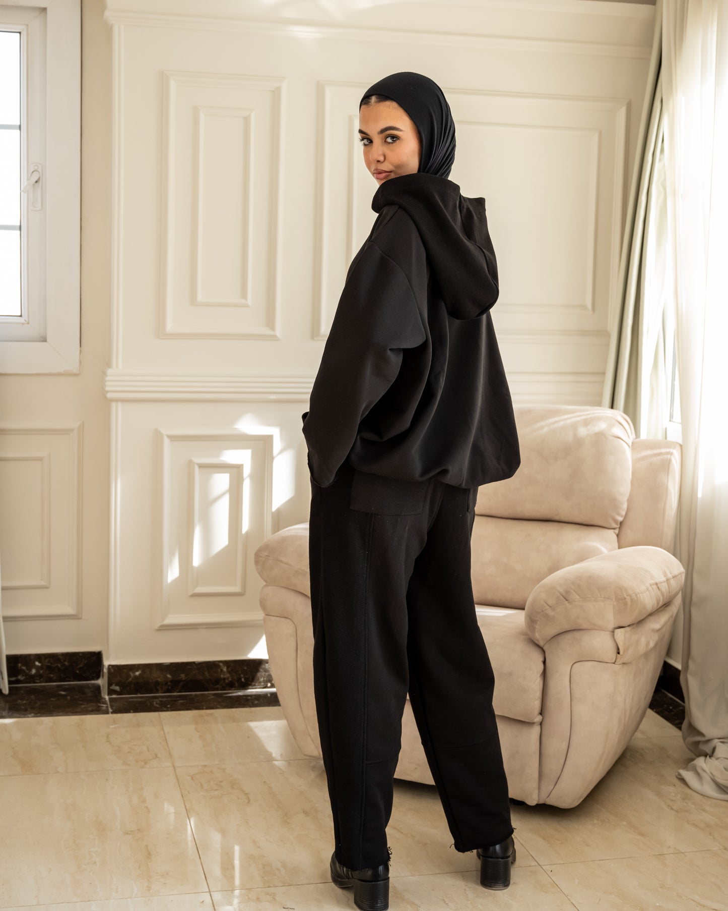 The Bomber Hoodie - Black